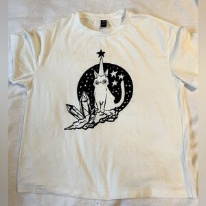 Magic cat tee sz M